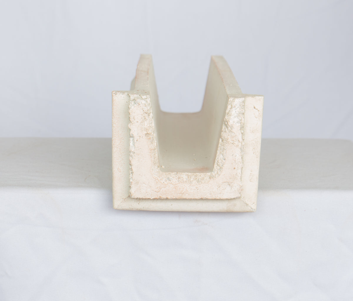 GARGOLA DE CONCRETO BLANCA / GRIS