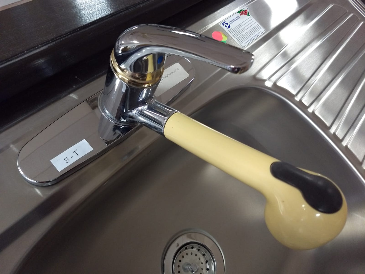 Mezcladora monomando p/fregadero- Bruselas- RUGO